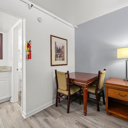 Budgetel Inn And Suites Атланта Екстер'єр фото