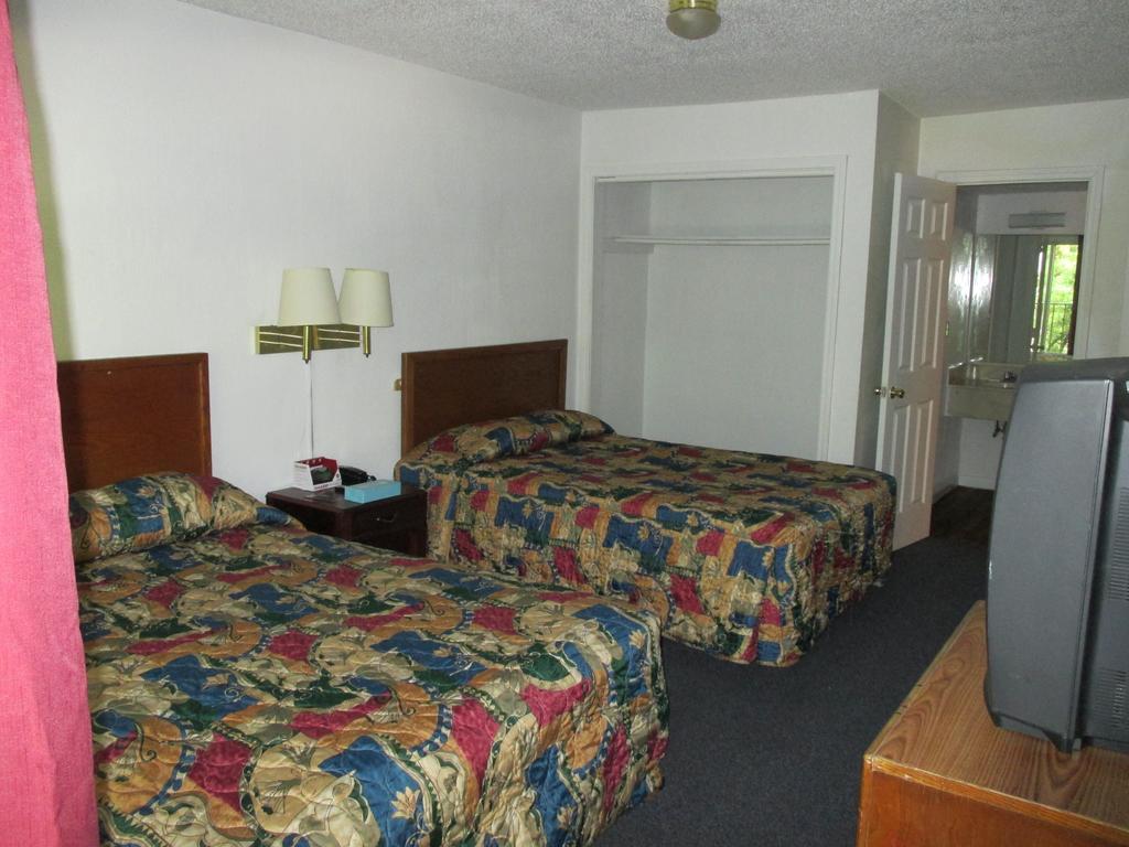 Budgetel Inn And Suites Атланта Номер фото
